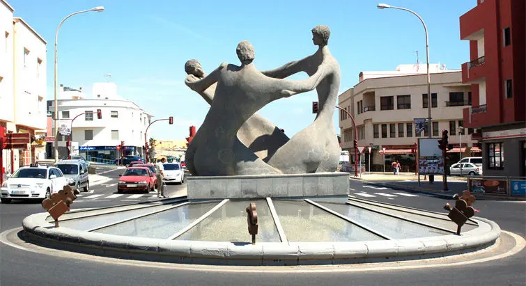 Audioguida di Porto del Rosario - Monumento all`unitá